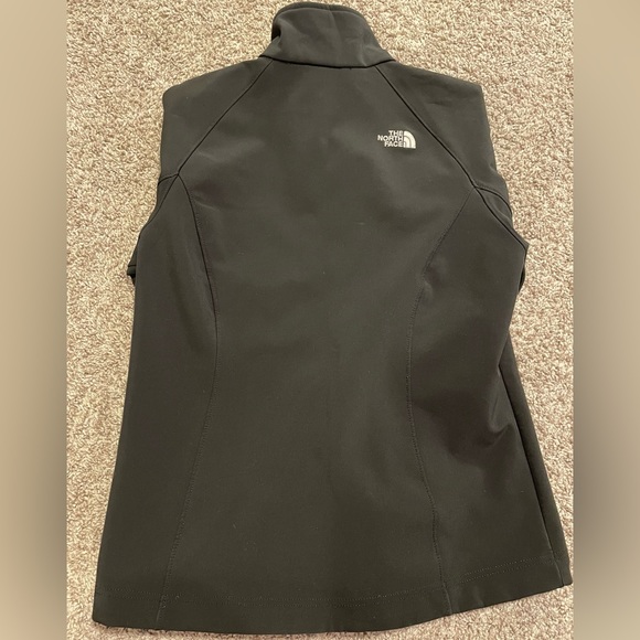 Women’s The North Face Jacket - Picture 3 of 6